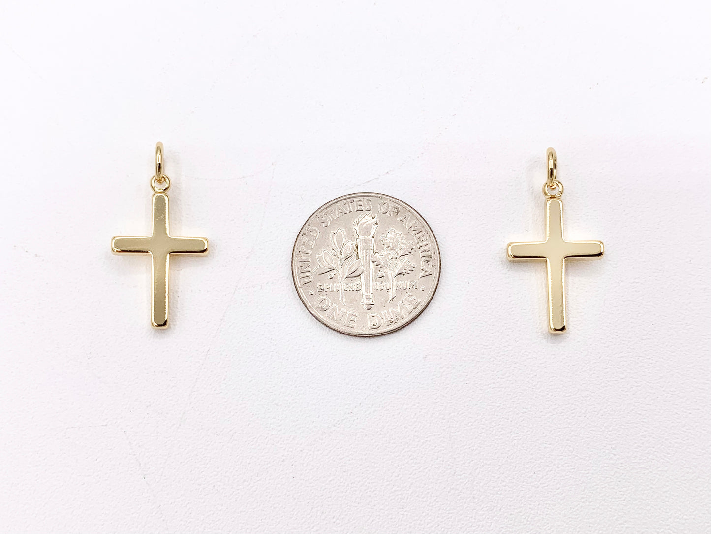 Dainty Plain Cross Charms Pendants in 18K Gold Plated Copper 20 PCS