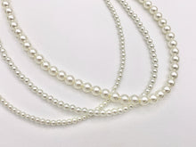 Cargar imagen en el visor de la galería, Delicate Dainty Minimalist Pearl Finished Necklace with Gold Plated Copper Clasps 1 PC