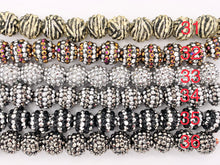 Cargar imagen en el visor de la galería, Cuentas acrílicas de diamantes de imitación de 16 mm, cuentas navideñas de resina de chicle con brillo redondo brillante para fabricación de joyas de 6,5" | Disponible en 49 colores