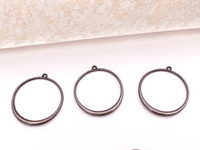 Load image into Gallery viewer, 34mm Pewter Circle Pendants Bulk Order in Light Gold, Gold, Matte Gold, Silver, Brass, Gunmetal and Copper