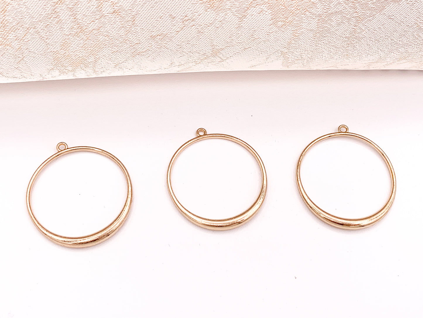 34mm Pewter Circle Pendants Bulk Order in Light Gold, Gold, Matte Gold, Silver, Brass, Gunmetal and Copper