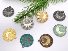 Cargar imagen en el visor de la galería, 26mm Pewter Wavy Hammered Coin Charms Cute Swirl Coin Pendants in Light Gold, Gold, Silver, Bronze, Gunmetal and Blue Patina Color