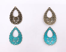 Cargar imagen en el visor de la galería, 24x34mm Pewter Filigree Teardrop Pendants in Gold, Silver, Blue Patina and Bronze Color
