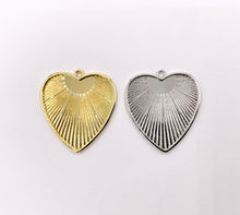 Load image into Gallery viewer, Cute Heart Charms Real 18K Gold/Silver Plated Heart Pendant Over Brass 8 PCS