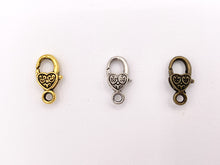 Cargar imagen en el visor de la galería, Cierres de garra de langosta con forma de corazón antiguo de peltre de 9x17 mm, pedido a granel en oro, plata y latón, 24 piezas
