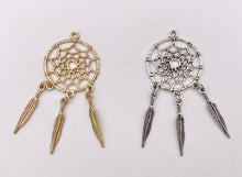 Cargar imagen en el visor de la galería, 2.5 Inches Pewter Filigree Dream Catcher Pendants Bulk Order in Gold, Silver, Brass, Copper And Green Patina
