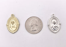 Load image into Gallery viewer, 18x26mm Pewter Oval Jesus Charms Matte Gold Matte Silver Religious Pendants 15 PCS