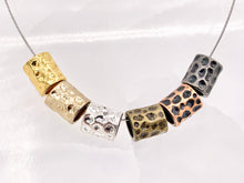 Cargar imagen en el visor de la galería, 9x10mm Tubo martillado de peltre Agujero grande Barril Espaciador Cuentas Oro, Oro claro, Plata, Bronce, Cobre y Gunmetal Pedido a granel 125 gramos