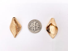 Cargar imagen en el visor de la galería, 15x26mm Pewter Leaf Shape Beads Borla Cap Bead Cap Pedido a granel en oro mate, oro, plata, latón y bronce