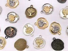 Cargar imagen en el visor de la galería, 20x24mm Pewter Tree of Life Coin Charms One Sided 2 Tone Coin Pendant in Gold, Matte Silver, Silver, Brass, Gunmetal