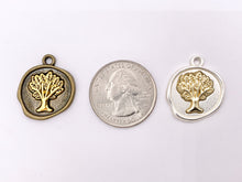 Cargar imagen en el visor de la galería, 20x24mm Pewter Tree of Life Coin Charms One Sided 2 Tone Coin Pendant in Gold, Matte Silver, Silver, Brass, Gunmetal