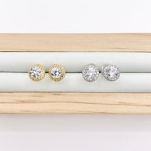 Cargar imagen en el visor de la galería, 18K Gold/Platinum Plated CZ Pave Round Halo Earring Studs Over Copper 5 PAIRS