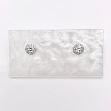 Cargar imagen en el visor de la galería, 18K Gold/Platinum Plated CZ Pave Round Halo Earring Studs Over Copper 5 PAIRS