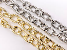 Load image into Gallery viewer, Chunky Twisted Oval Necklace Gold/Silver Plated Copper Finished Necklace 18.5" - 20.5"