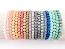 Cargar imagen en el visor de la galería, 6mm Glass Druzy Beaded Stretchy Bracelets Imitation Druzy Glass Bracelets 7" 1 PC