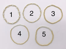 Cargar imagen en el visor de la galería, 18K Gold Plated Hematite Freshwater Pearl Glass Pearl Dainty Stretchy Bracelet 1 piece