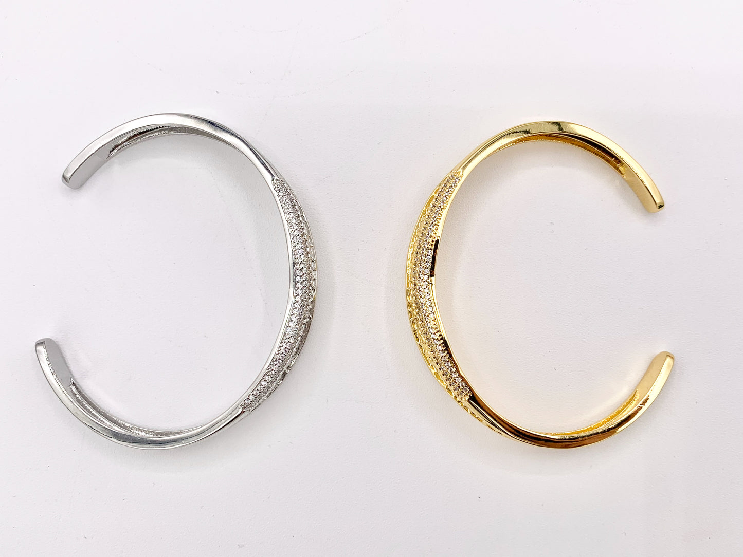 Wavy Concave Hammered Thick Bracelet Cuffs in 18K Real Gold/Platinum Plated CZ Pave Copper 1 PC