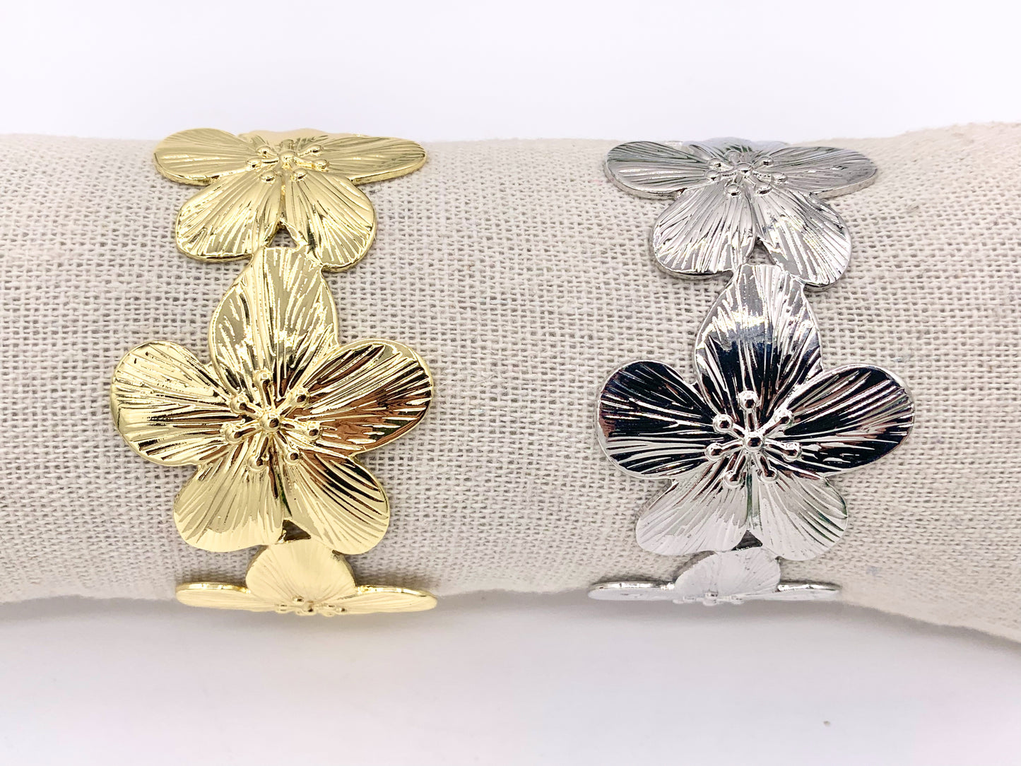 Beautiful Large Thick Flower Summer Bracelet Cuffs in Real Gold/Platinum 18K Plated Copper