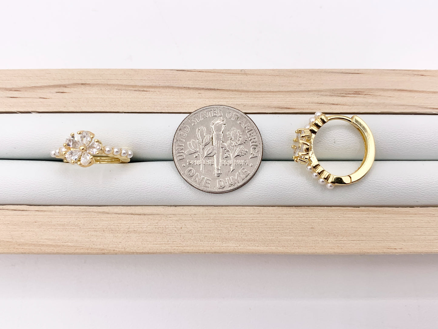 Beautiful Rhinestone Flower CZ Pave Daisy Earring Huggies With Pearls in Gold/Platinum 18K Plating over Copper 5PAIRS