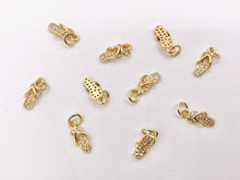 Cargar imagen en el visor de la galería, Tiny Cute Flip Flop Charms in Real Gold 18K Plated Brass 10 PCS