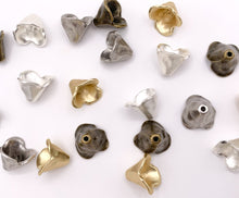 Cargar imagen en el visor de la galería, 13x10mm Pewter Cute Bead Cap Bulk Order in Matte Gold, Matte Silver, Antique Silver and Brass