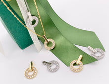 Load image into Gallery viewer, Circle Link Pendants in 18K Gold Plated Cubic Zirconia Pave Rhinestone Pendant Charm Over Copper 10pcs