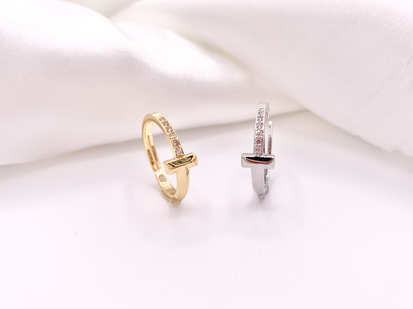 Simple Minimalist T Cross Rings in 18K Gold or Silver Plated Copper 4 pcs