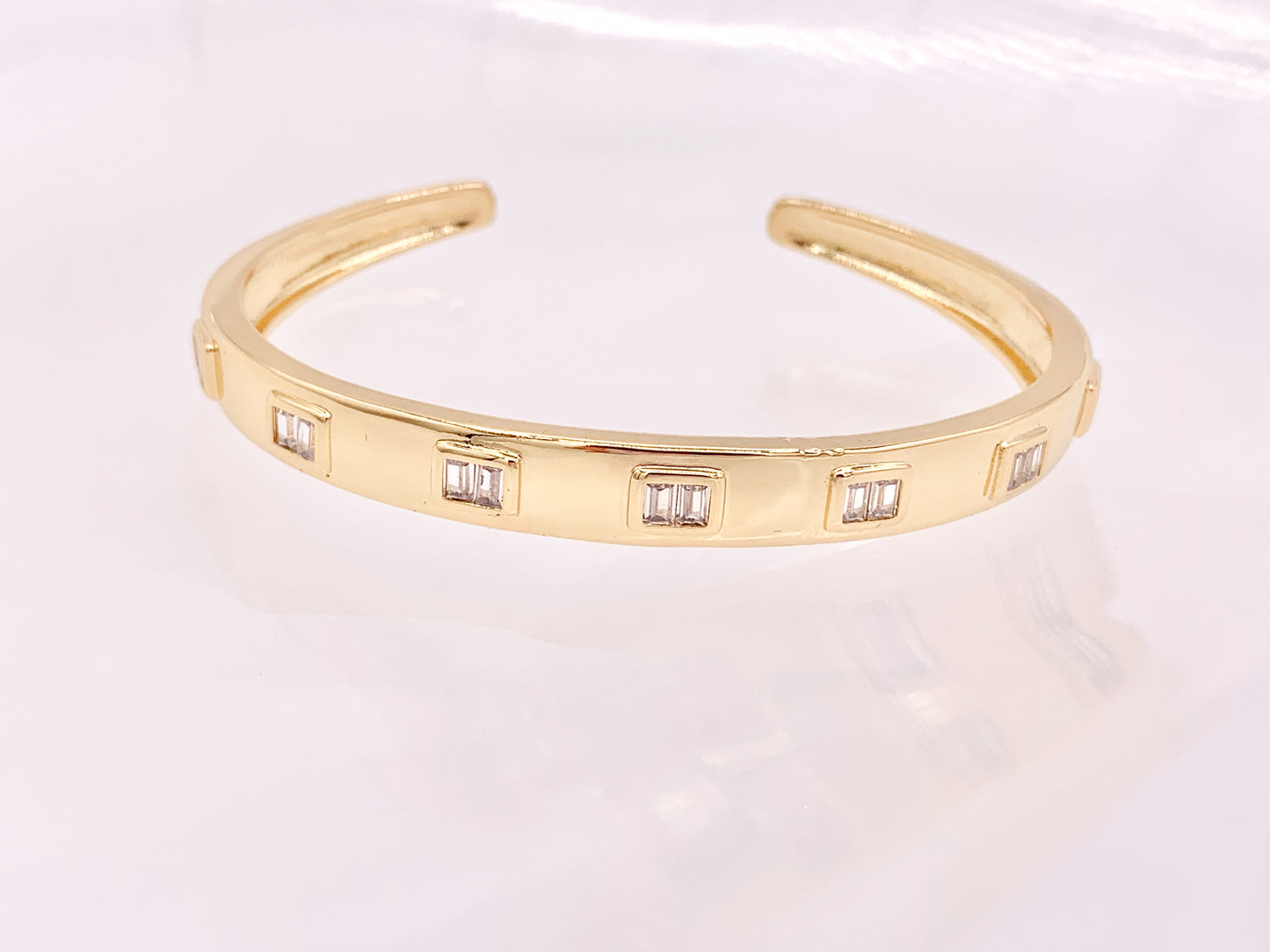 Real Gold 18K Plated Copper Simple Minimalist Cubic Zirconia Adjustable Bracelet Cuff 1 pc