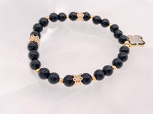 Cargar imagen en el visor de la galería, Exquisitas cuentas espaciadoras florales | Cuentas espaciadoras diminutas de 6 mm chapadas en oro real de 18 quilates sobre latón para la fabricación de joyas, 12 piezas