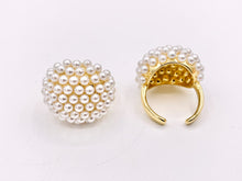 Load image into Gallery viewer, Large Pearl Cluster Statement Ring in 18K Gold Plated Copper 4 pcs