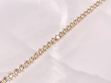 Cargar imagen en el visor de la galería, Delicada pulsera ajustable de tenis con cadena de copa de diamantes de imitación de tenis de lujo minimalista chapada en oro de 18 quilates y plata, 3 uds.