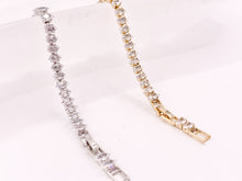 Cargar imagen en el visor de la galería, Delicada pulsera ajustable de tenis con cadena de copa de diamantes de imitación de tenis de lujo minimalista chapada en oro de 18 quilates y plata, 3 uds.
