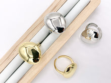 Cargar imagen en el visor de la galería, 18K Gold and Platinum Plated Plain Oval Irregular Shaped Adjustable Ring 5 pcs