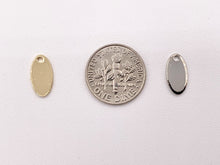 Cargar imagen en el visor de la galería, Dijes de etiquetas ovaladas DIY en blanco chapados en oro real/platino de 18 quilates sobre latón, 50 piezas