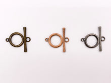 Load image into Gallery viewer, 21mm Pewter Toggles Plain Circle Clasps in Rosy Gold, Gold, Matte Gold/Silver, Silver, Bronze, Copper And Gunmetal