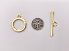 Load image into Gallery viewer, 21mm Pewter Toggles Plain Circle Clasps in Rosy Gold, Gold, Matte Gold/Silver, Silver, Bronze, Copper And Gunmetal