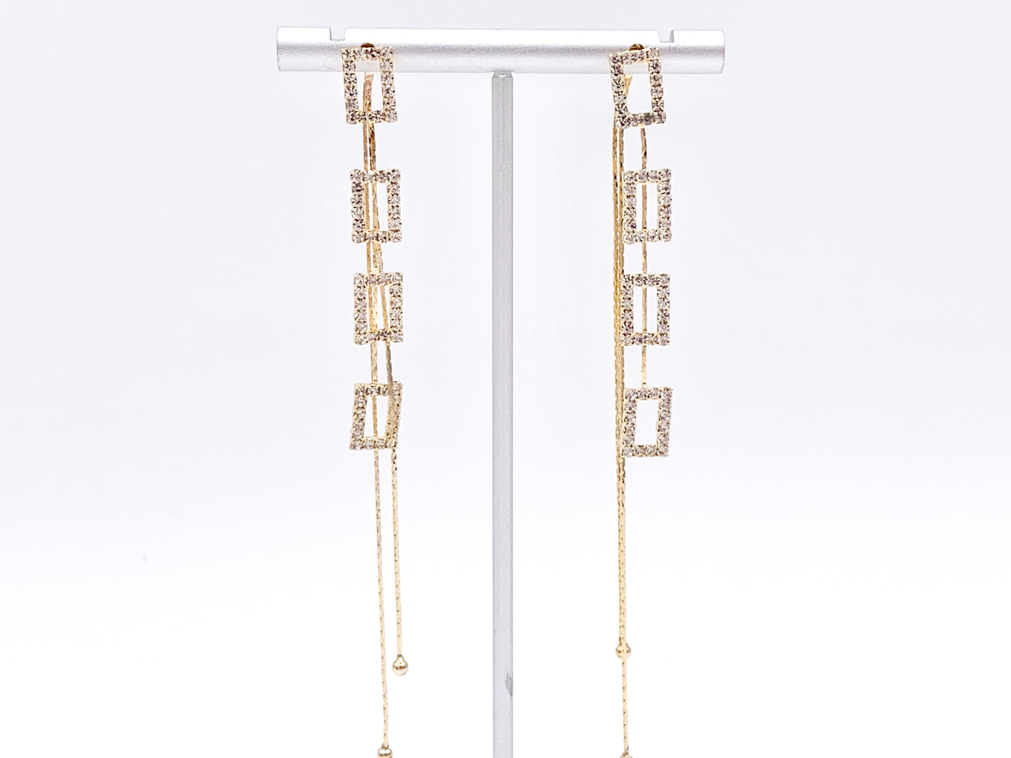 Pendientes largos y delicados con borla pavimentada de circonita rectangular en oro de 18 quilates o chapado en plata sobre cobre, 1 par