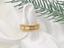 Cargar imagen en el visor de la galería, 18K Gold Plated White Shell Banded Adjustable Ring 4 pcs