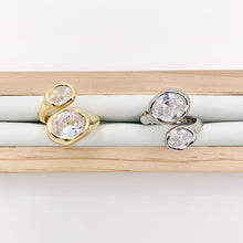Cargar imagen en el visor de la galería, Beautiful Eye Catching Soldered Cubic Zirconia Bypass Adjustable Rings in 18K Gold and Silver Plated Copper 4 pcs