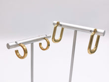 Cargar imagen en el visor de la galería, Stainless Steel Round Hoops Hinge Back Earrings in 18K Gold plated Stainless Steel 3-4 pairs