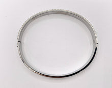 Cargar imagen en el visor de la galería, Stainless Steel Silver Close Bangles Bracelet in Silver plated Stainless Steel 2pcs