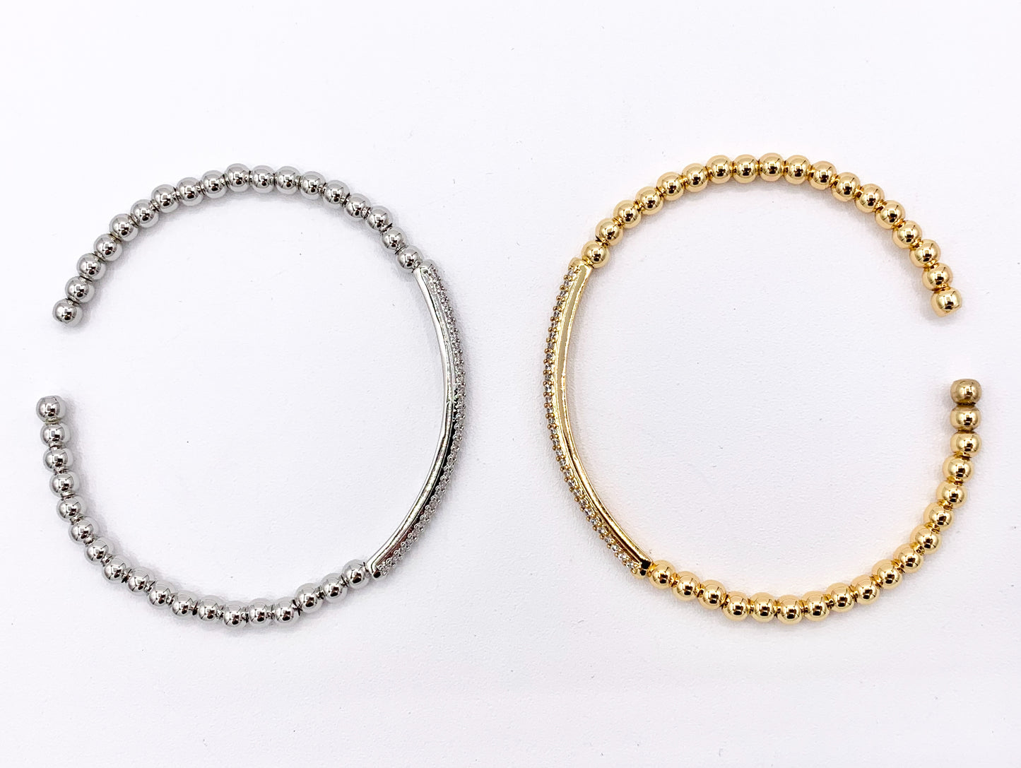 Brazalete de barra de diamantes de imitación con cuentas flexibles y elásticos delicados en cobre chapado en oro real/platino de 18 quilates, 2 piezas