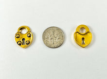 Cargar imagen en el visor de la galería, Dijes de candado de corazón rústico de peltre Colgantes de candado de corazón del día de San Valentín en color oro antiguo, plata, cobre y bronce