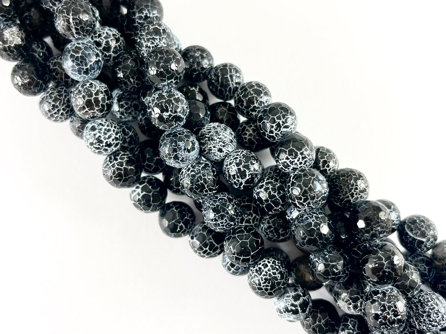 Ágata de fuego negra de alta calidad, tela de araña agrietada, ágata teñida, cuentas de piedra natural facetadas redondas, 6 mm, 8 mm, 10 mm, 12 mm, 13-14 mm, 15 mm, alrededor de 15"