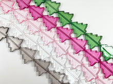Cargar imagen en el visor de la galería, 39x40mm Bulk Order Acrylic Transparent Christmas Tree Beads Holiday Decor Beads in Green/ Hot Pink/ Light Pink/ Clear/ Smoky