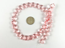 Cargar imagen en el visor de la galería, Cuentas de vidrio teñidas coloridas en forma de corazón de 10 mm Lindas cuentas de vidrio transparente | Cuentas de corazón disponibles en 7 colores para hacer joyas del día de San Valentín