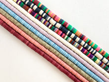 Cargar imagen en el visor de la galería, Cuentas brillantes lisas Heishi de ágata de color suave de 4-5 mm alrededor de 16"