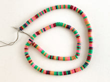 Cargar imagen en el visor de la galería, Cuentas brillantes lisas Heishi de ágata de color suave de 4-5 mm alrededor de 16"