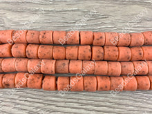 Cargar imagen en el visor de la galería, Cuentas de cristal marino hechas a mano de Ghana África