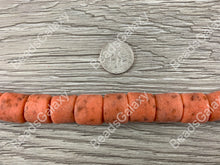 Cargar imagen en el visor de la galería, Cuentas de cristal marino hechas a mano de Ghana África